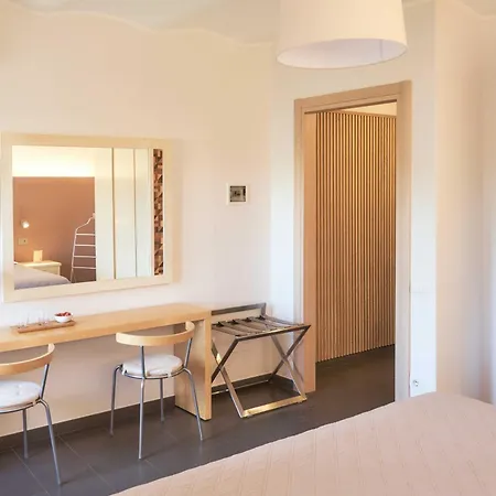 La Piazzetta Rooms-3
